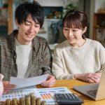見直すだけで得する？今こそ保険と投資信託を比べてみよう
